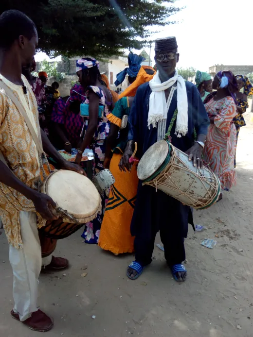 Djembe-Trommler im Senegal